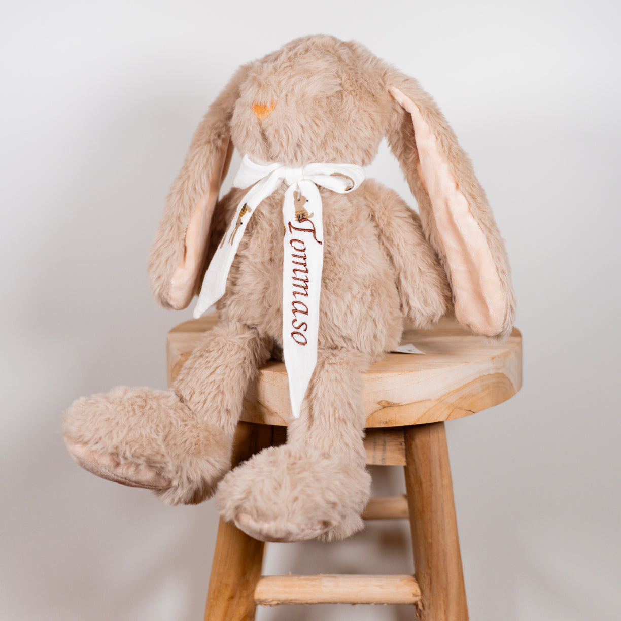 BUNNY PELUCHE CON COCCARDA RICAMATA